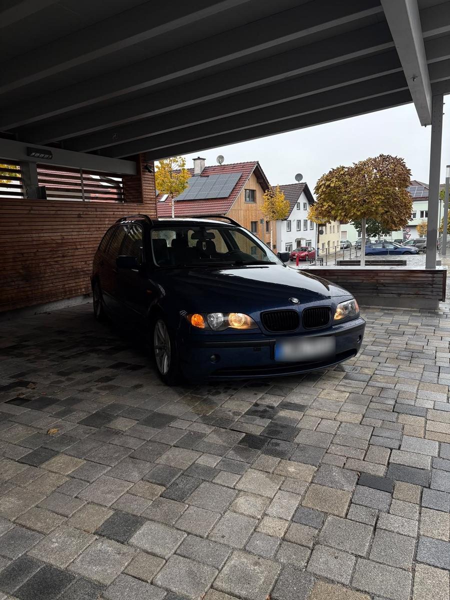 BMW 320