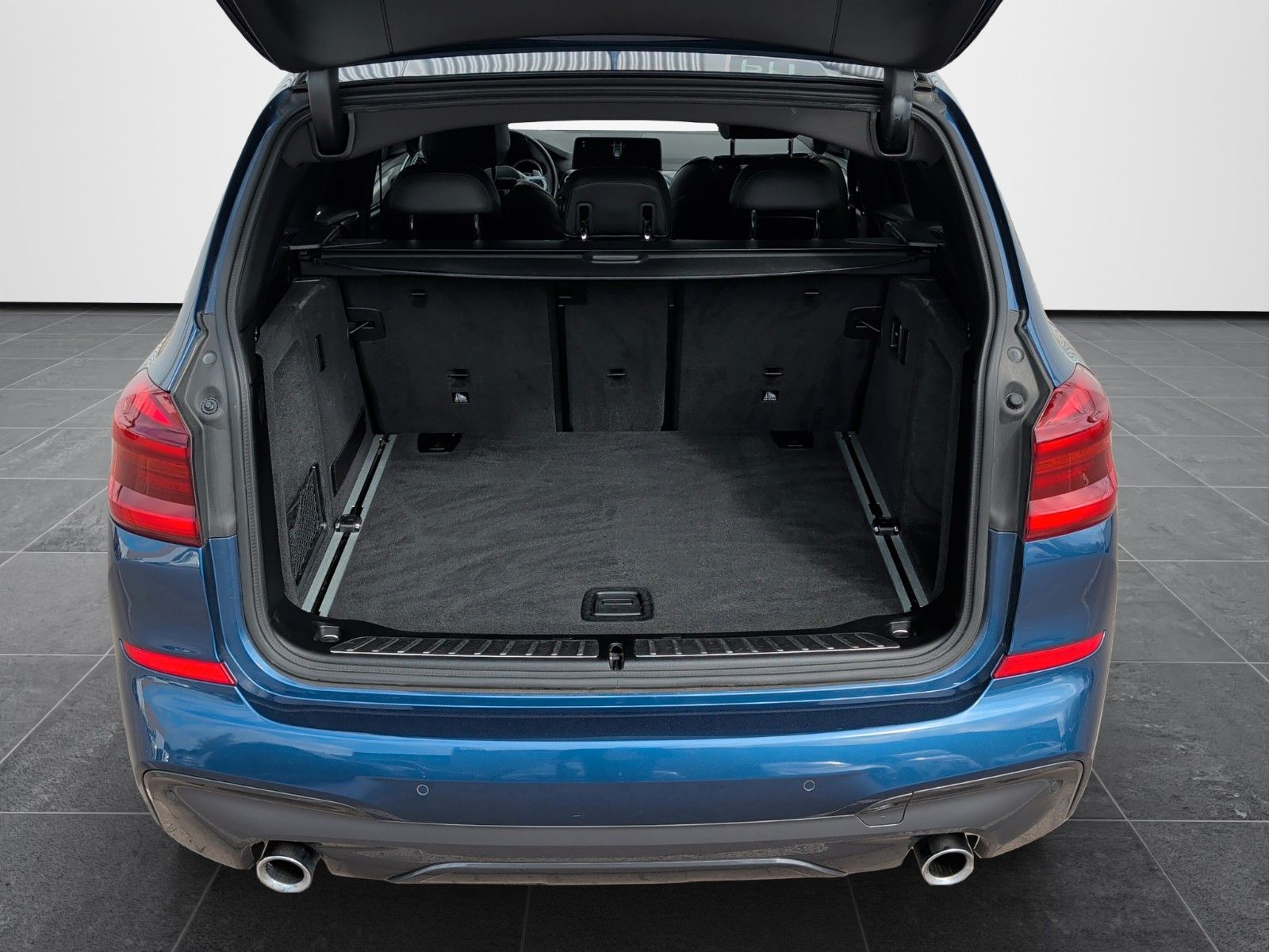 Fahrzeugabbildung BMW X3 30D XDRIVE M SPORT SHADOW AHK 20" LED LEDER