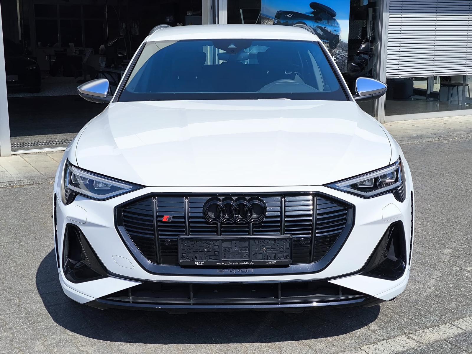 Audi e-tron S LINE BLACK EDITION LED+SHZ+KAM+B&O+ACC+