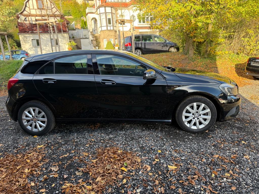 Mercedes-Benz A 200