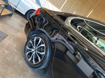 Jaguar XF 2.2 Diesel *LEDER*KAM*NAVI*PDC*SZHZ*XENON*