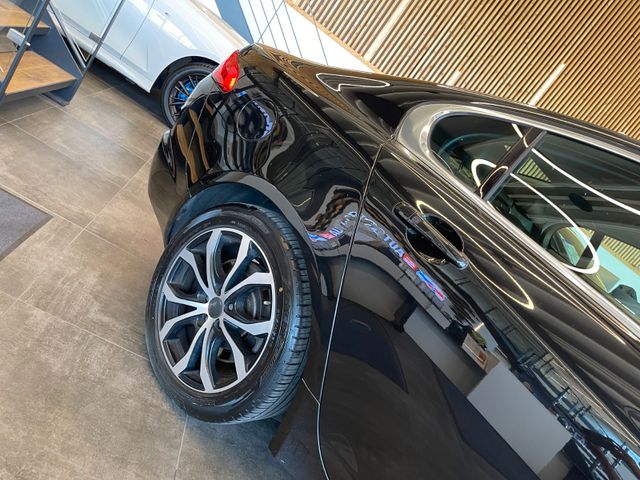 Jaguar XF 2.2 Diesel *LEDER*KAM*NAVI*PDC*SZHZ*XENON*