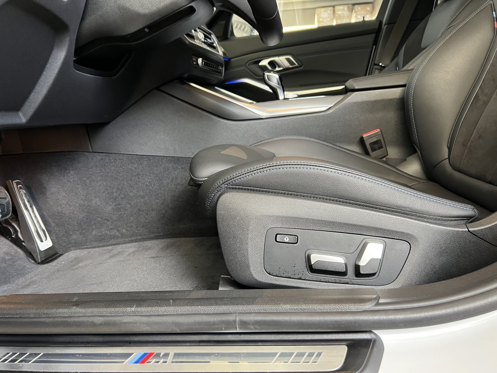 Fahrzeugeinzelansicht 11 Fahrzeugabbildung BMW M340i xDrive |Head-Up Display |Laserlicht |Glasd