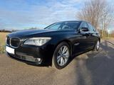 BMW 740i - - BMW 740: 740i