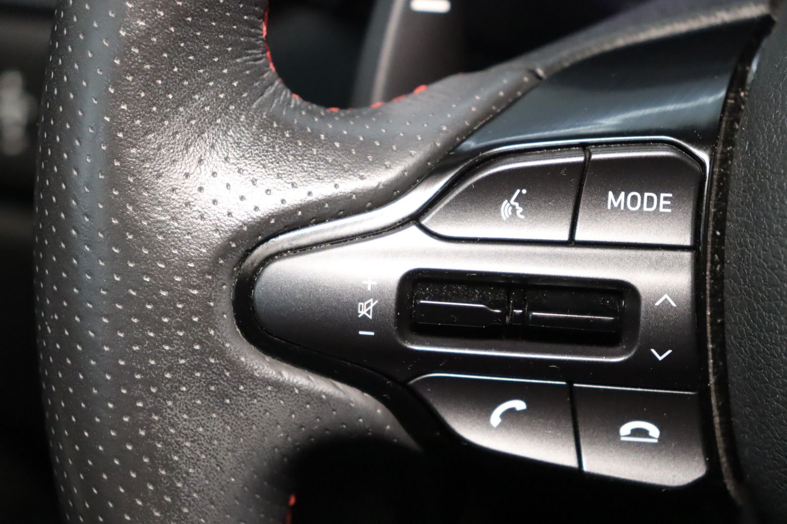 Fahrzeugabbildung Hyundai i30 Fastback * N-line * LED * DAB * RFK