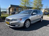 Volvo V70 2.0 T5 Kinetic | LEDER | TOP ONDERHOUDEN ! - Volvo V70: 2.5