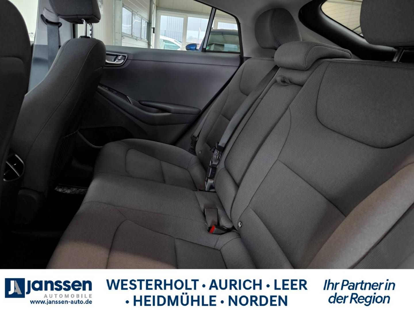 Fahrzeugabbildung Hyundai IONIQ Elektro STYLE-Paket
