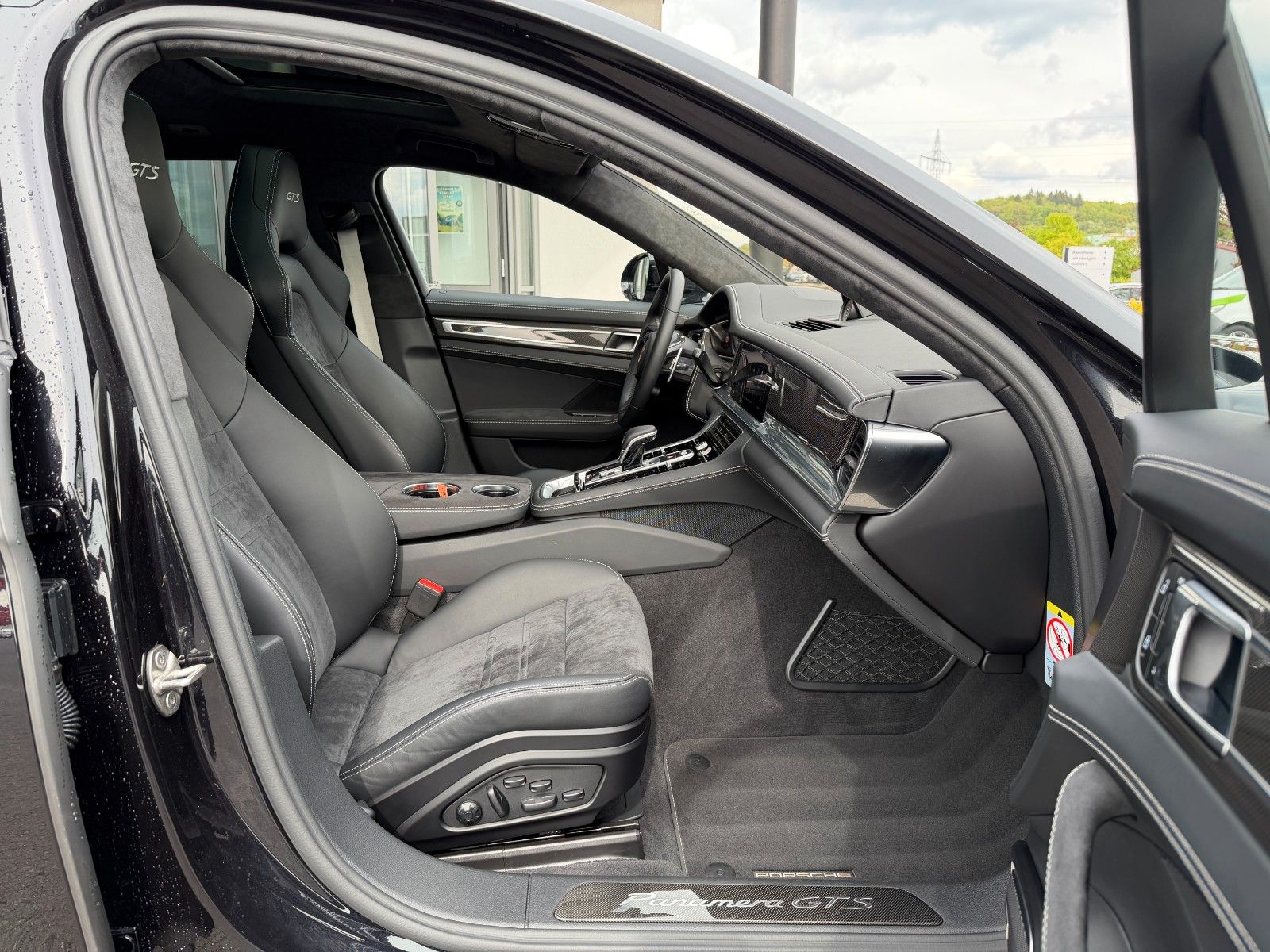 Fahrzeugabbildung Porsche Panamera Sport Turismo GTS CARBON/BOSE/STDH/21"