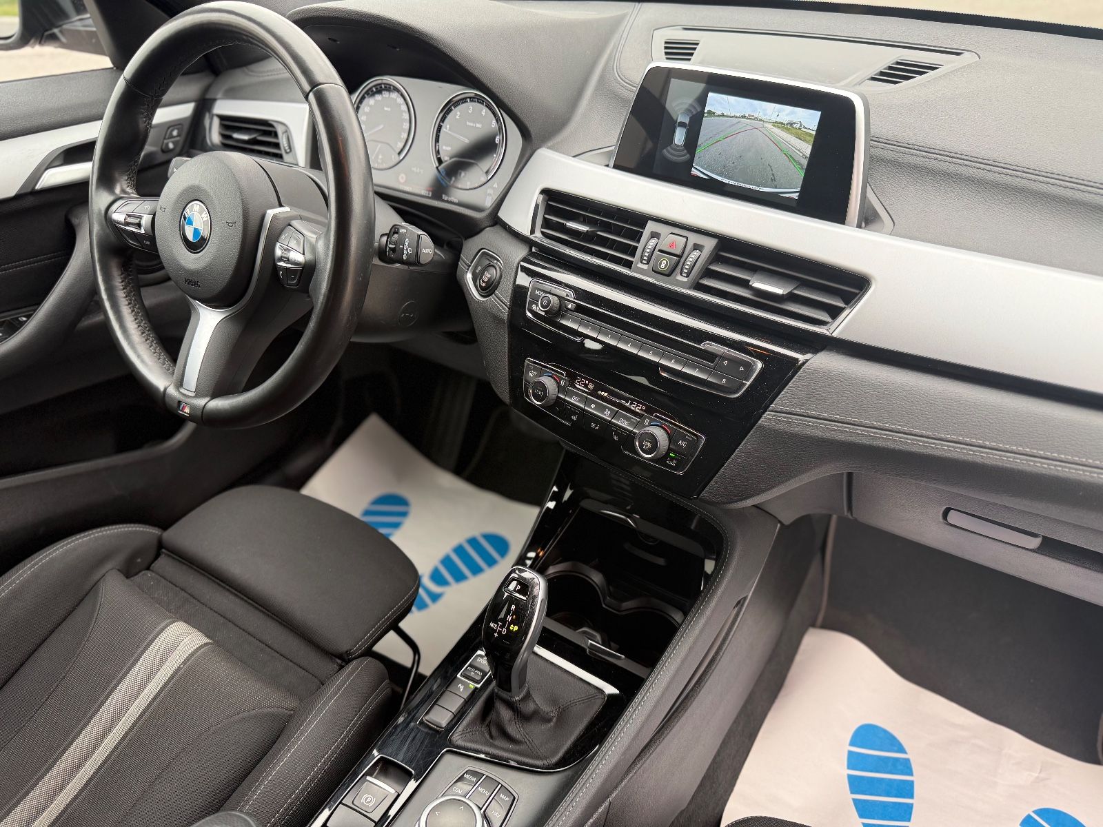 BMW X2 sDrive 18 i *SPORTSITZE+KAMERA+NAVI+18"ZOLL* foto 5