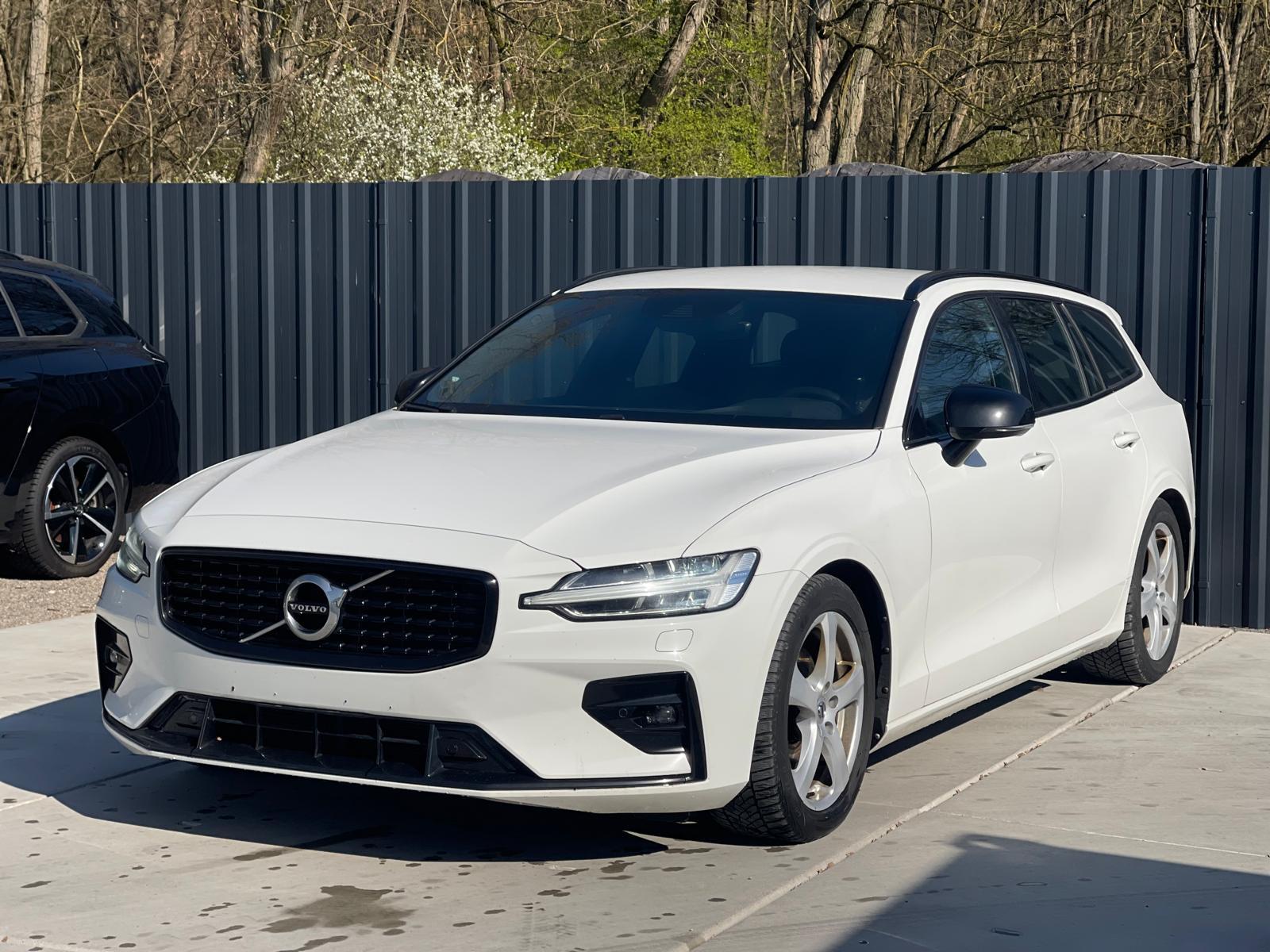 Volvo V60 Kombi R Design B4*2.0*Diesel*197PS*AUT*KAM*