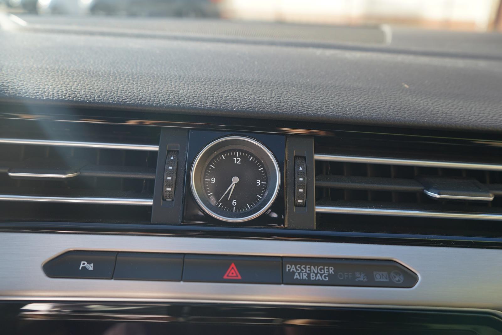 Volkswagen Passat Variant 1.8 TSI DSG R-Line LED Navi ACC