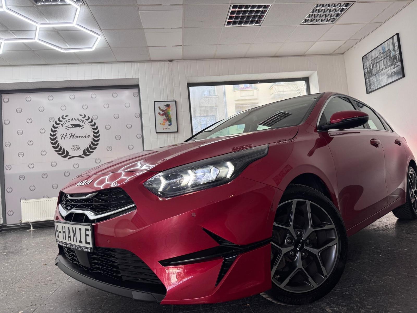 Kia KIA CEED SPIRIT  AUTO PANO JBL CAM SZH L.HZ MEMO