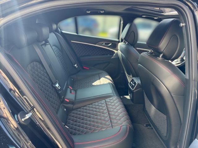 Fahrzeugabbildung Genesis G70 Shooting Brake 2.0T RWD Sport Sportpaket Nav