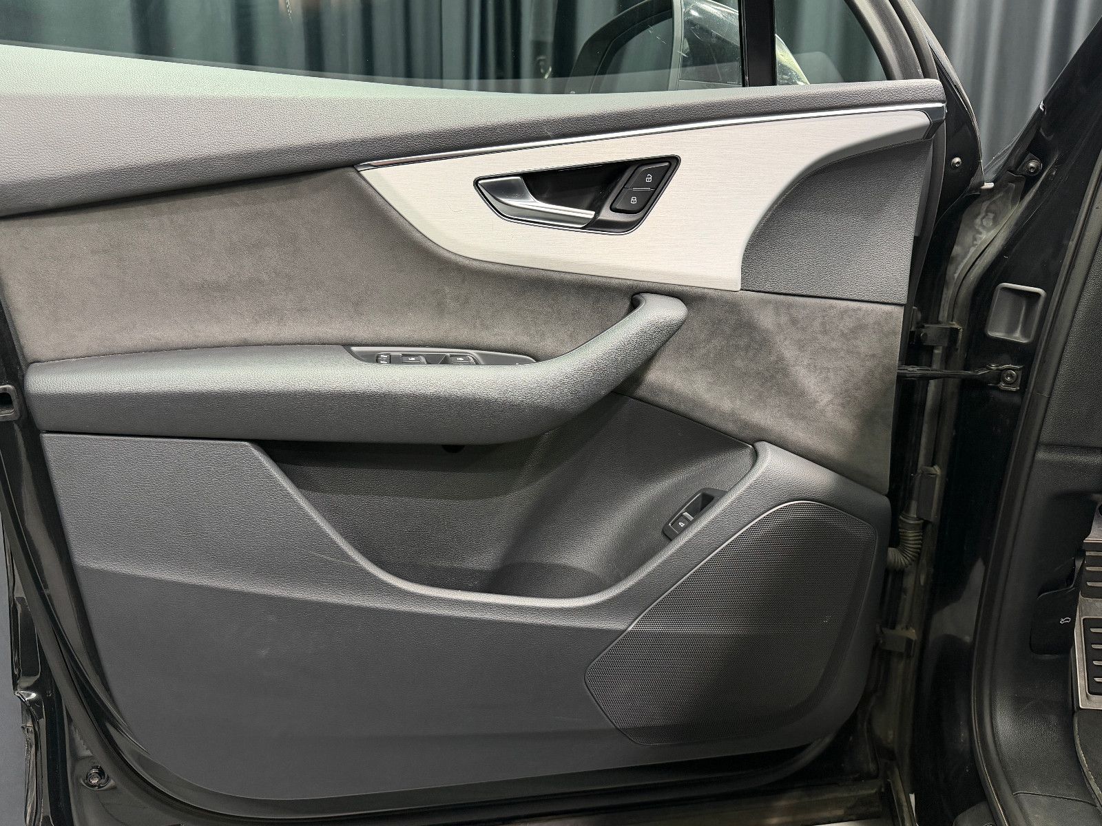 Fahrzeugabbildung Audi Q7 45 TDI quattro S line|PANO|KAMERA
