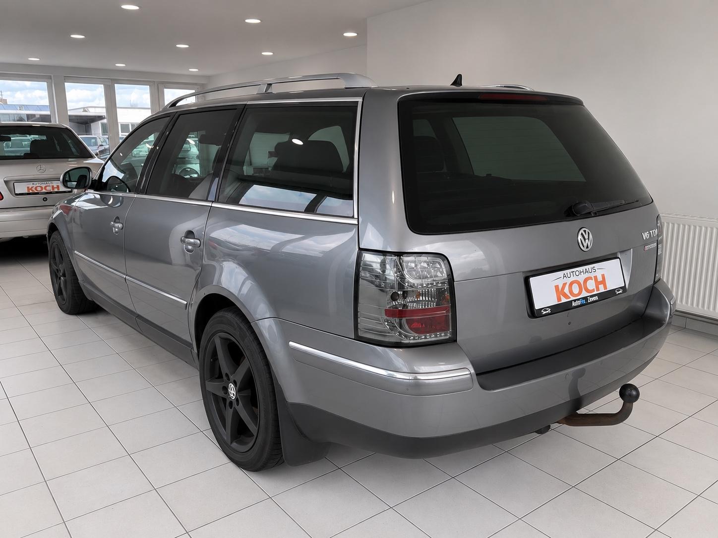 Volkswagen Passat 2005 — photo 12