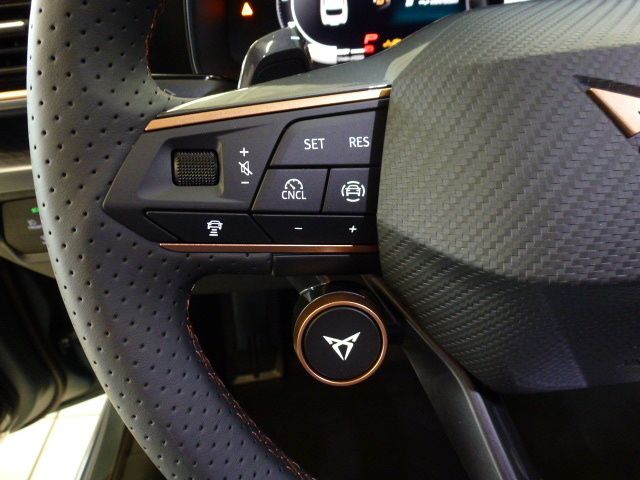 Fahrzeugabbildung CUPRA Leon Sportstourer VZ 1.5 e-Hybrid DSG