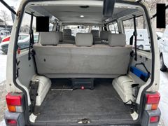 Fahrzeugabbildung T4 Kombi Transporter Bus 2.5 9-Sitzer