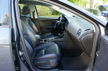Fahrzeugabbildung SEAT Leon ST FR, Leder, Panorama, LED