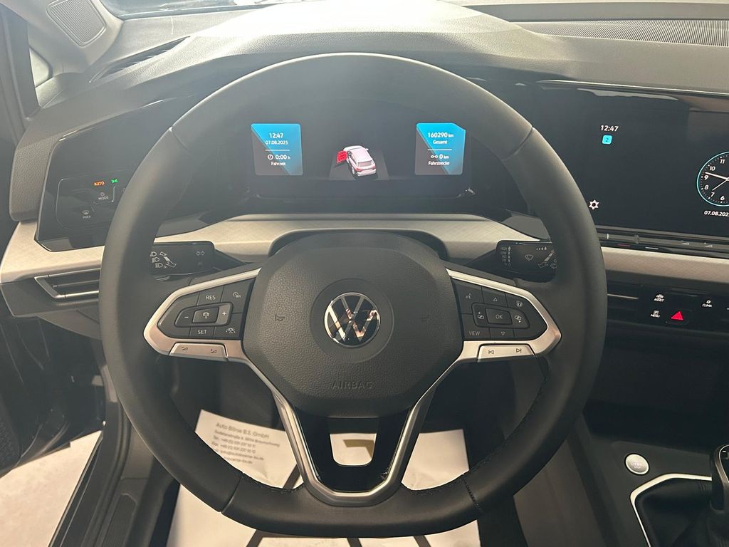 Volkswagen Golf VIII Var 2.0TDI LIFE*LED*ACC*NAVI*PDC*ViCo*