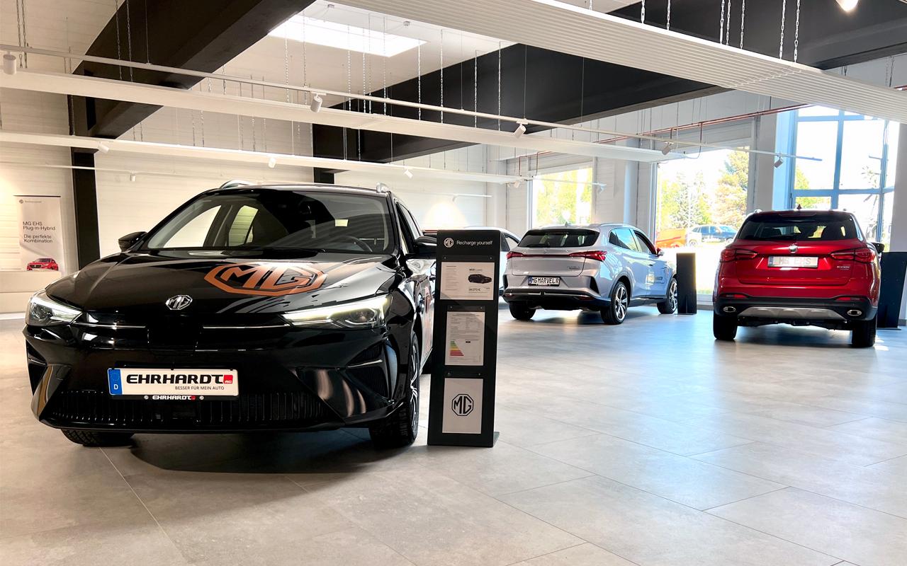 showroom-image-top