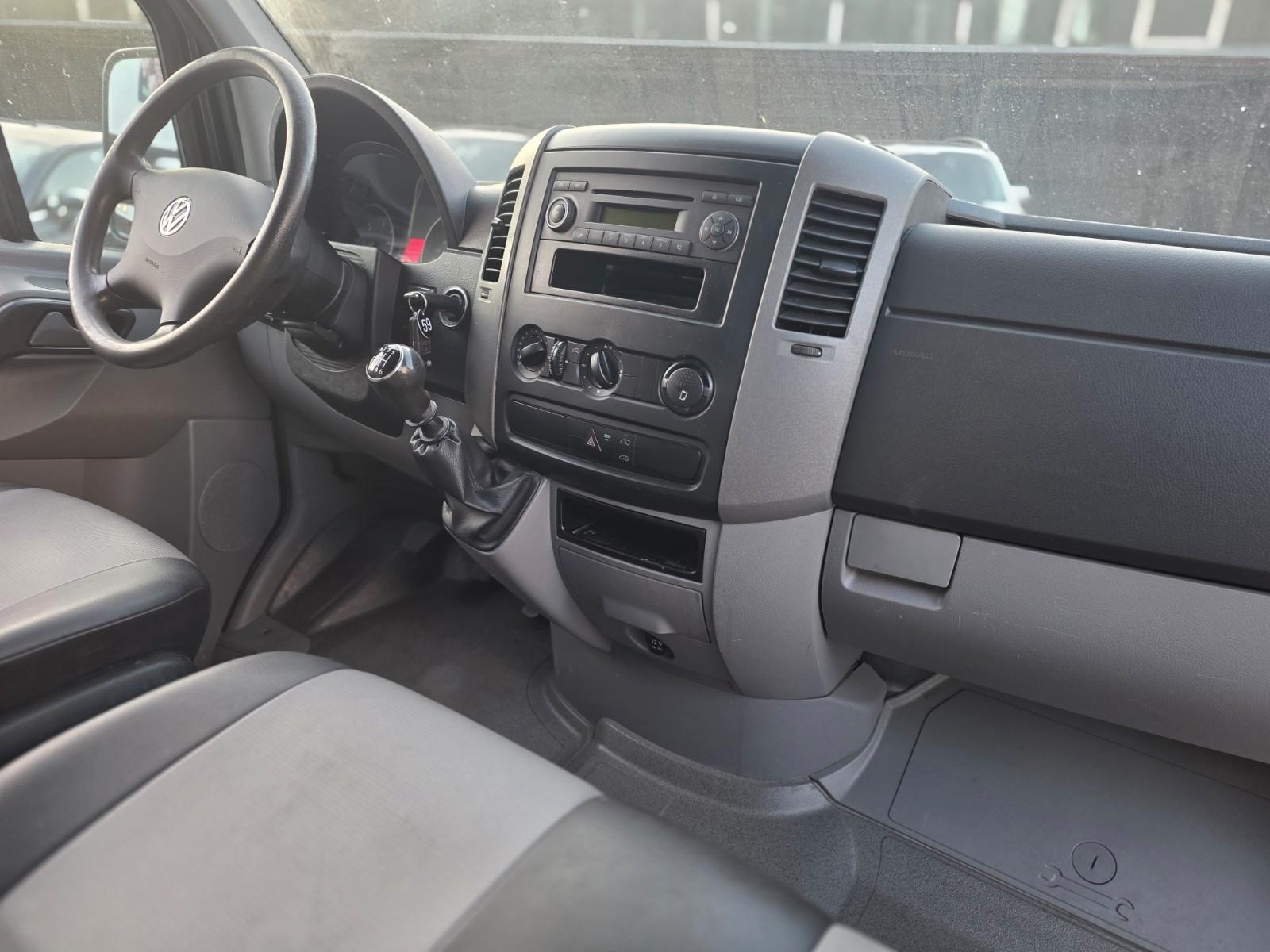 Volkswagen Crafter Kasten H1+L2 3.Stz AHK SORTIMO-REGAL