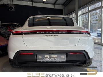 صورة 5 لـ 2020 Porsche TAYCAN