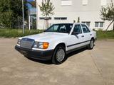 Mercedes-Benz Mercedes 124 E300 Klima Aut. Top Zustand - Mercedes-Benz E-Klasse A124