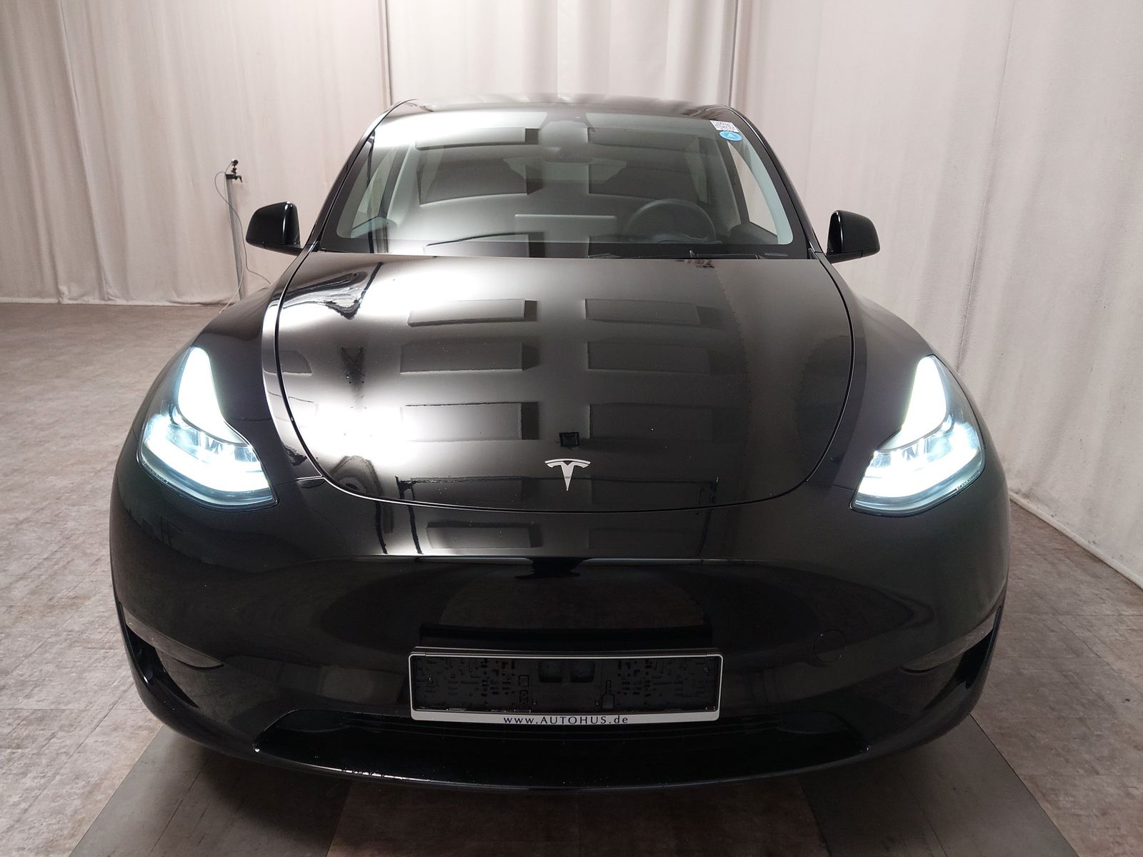 Tesla Model Y Long Range AWD Leder Navi LED Pano RFK foto 9