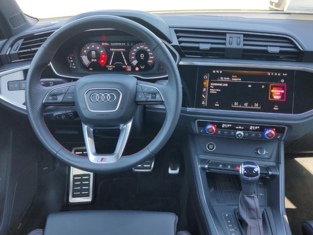 Fahrzeugabbildung Audi Q3 S line 35 TFSI. AHK,Kamera,LED,Leder,Navi,LM