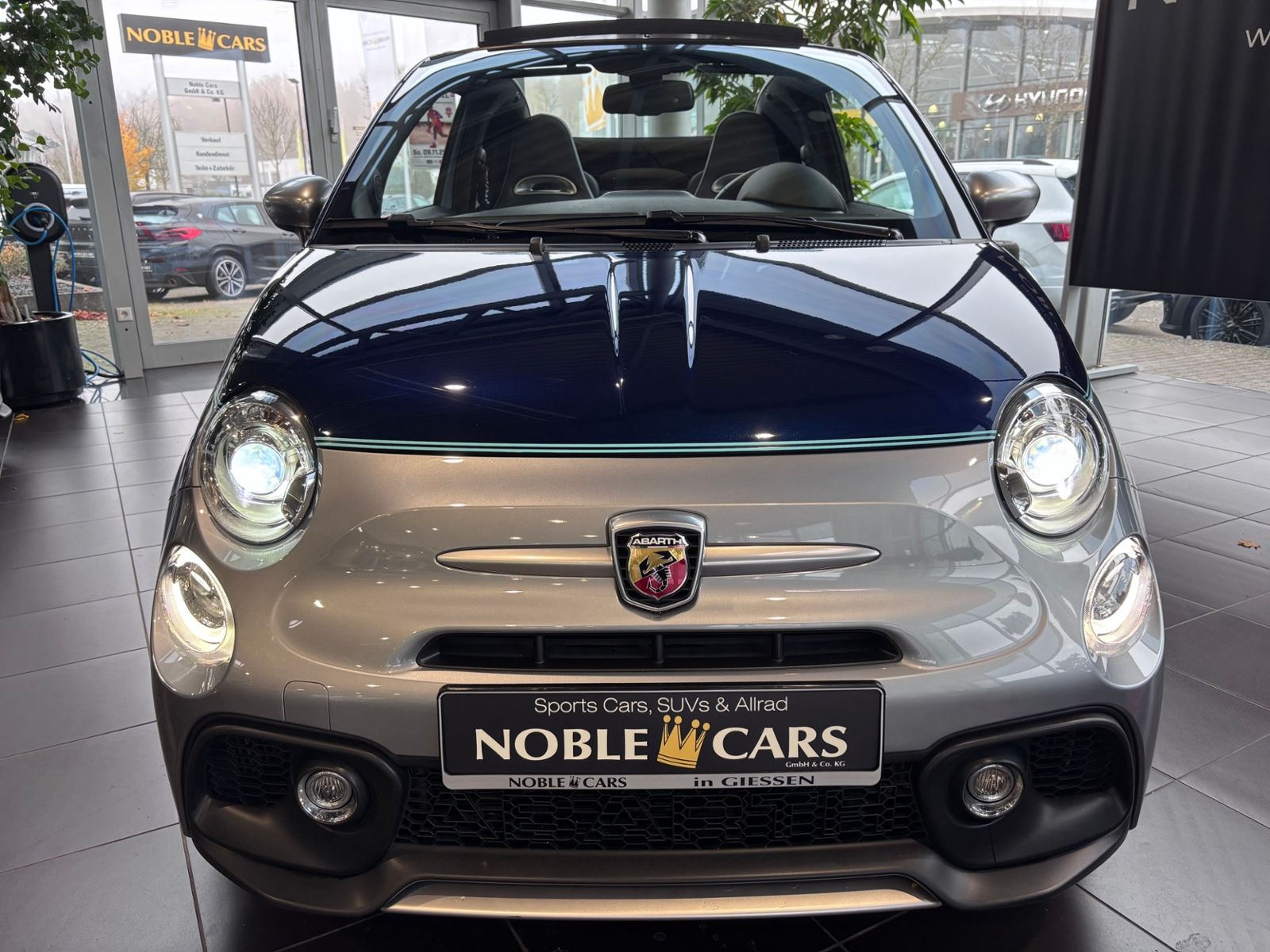 Fahrzeugabbildung Abarth 695C  Rivale  XENON LEDER ALU