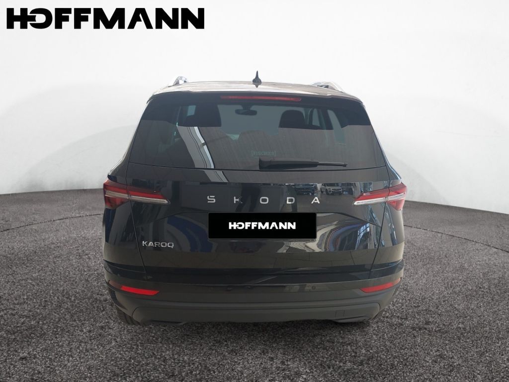 Fahrzeugabbildung SKODA Karoq 1.5 TSI DSG Selection AHZV,LED,Navi,SH