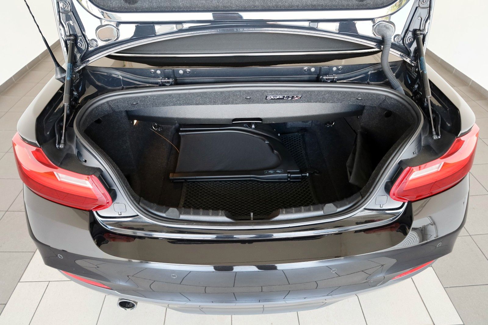 Fahrzeugabbildung BMW 220 i Cabrio M Sport,Navi Prof.,Kamera,Xenon