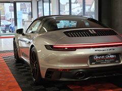Fahrzeugabbildung Porsche 992 Targa 4 GTS *SPORTDESIGN* (CARBON/SP'ABGAS/L