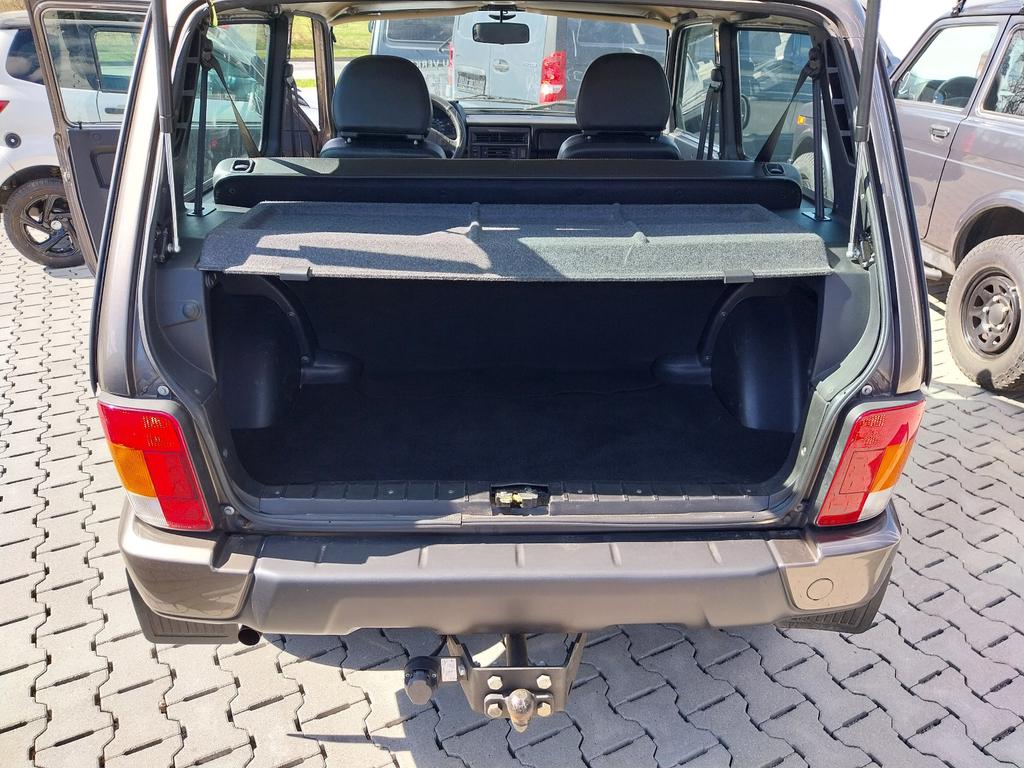 Lada Urban