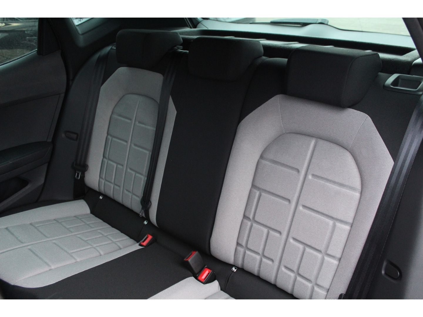 Seat Arona - Bild 26