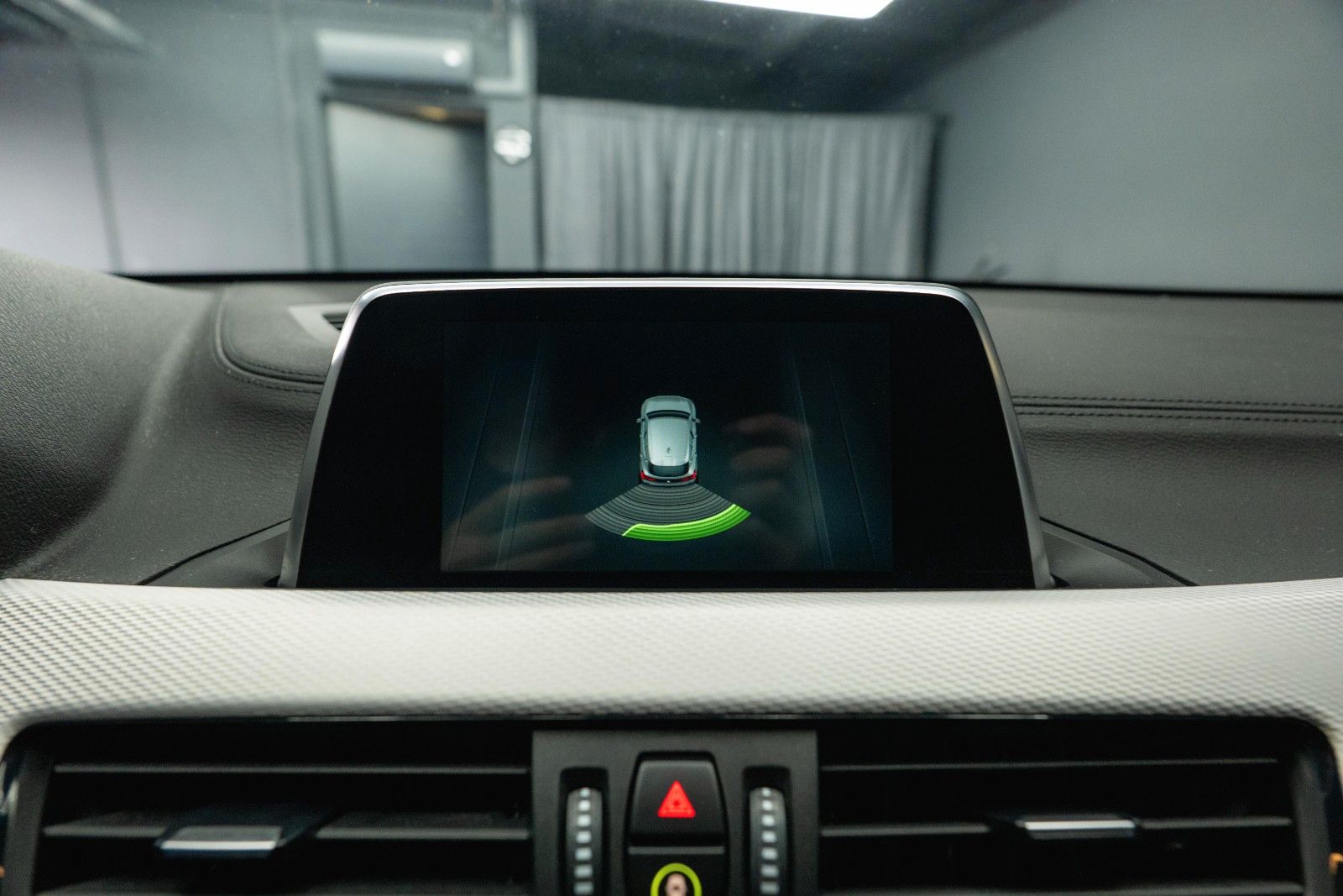 Fahrzeugabbildung BMW X2 sDrive 18i M Sport Automatik *Alcantara*LED*