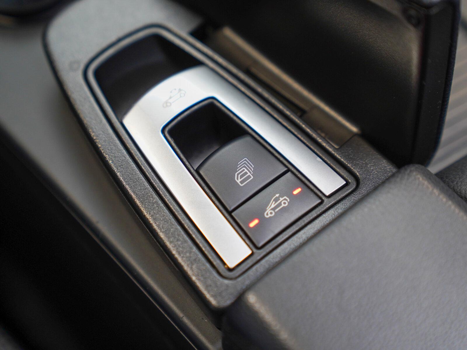 Mercedes-Benz E 220 CDI Avantgarde Leder AIRCAP AIRSCARF AHK