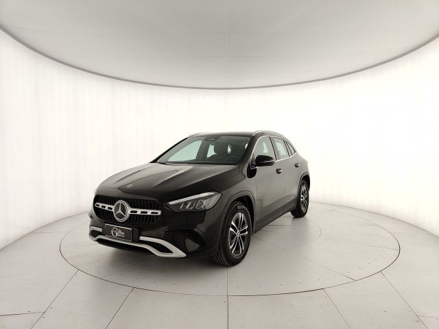 Mercedes-Benz GLA 180 d Advanced auto