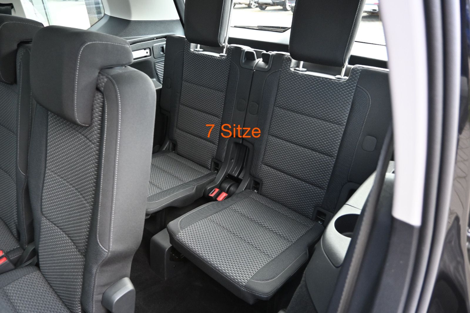 Fahrzeugabbildung Volkswagen Touran 2.0 TDI DSG °UVP 58.793€°7-SITZE°STANDHZ°