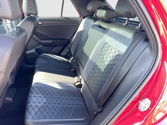 T-Roc R-LINE 1.5 TSI DSG PANO NAVI REAR VIEW AHK