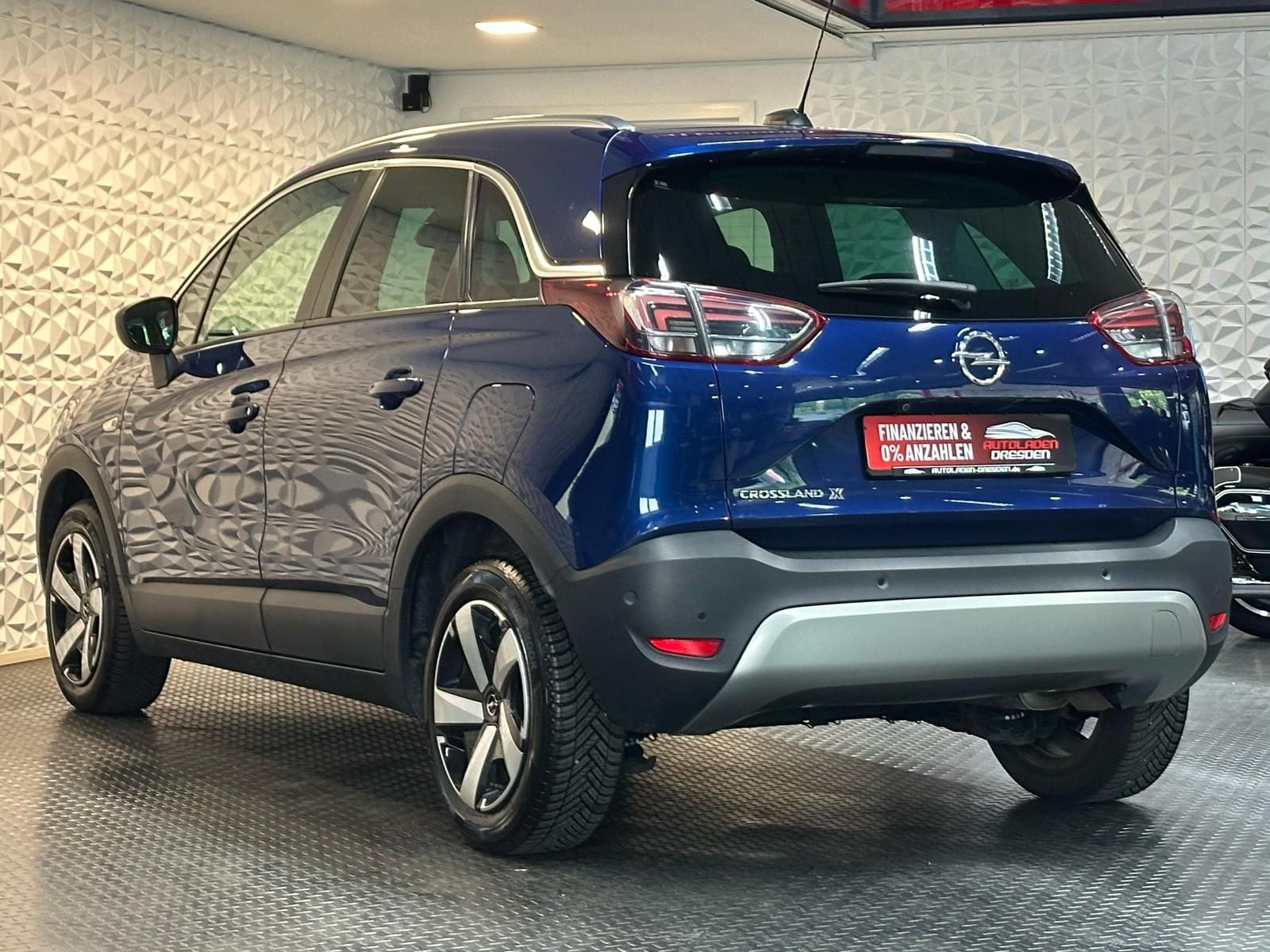 OPEL Crossland X 1.2 ULTIMATE LED#SHZ#LH#TEMP#NAV#HUD - Image 5