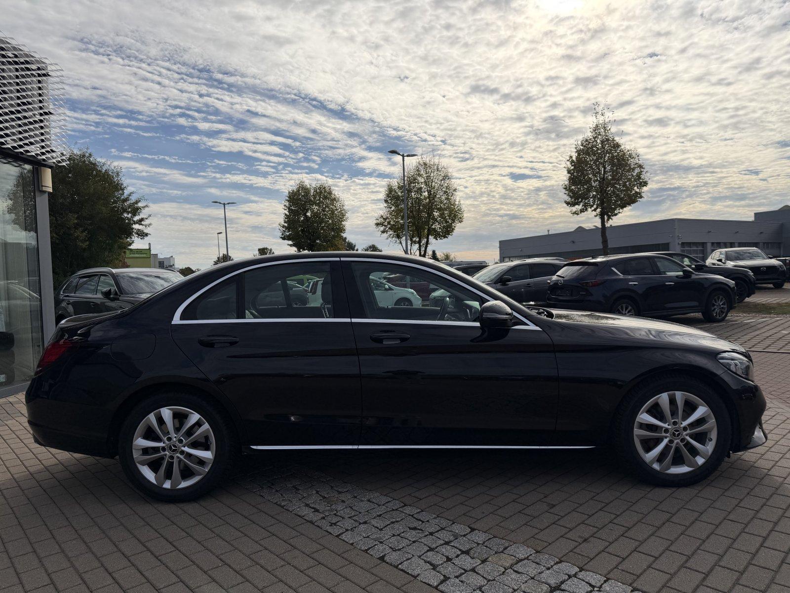 Mercedes-Benz C 180 Avantgarde/MULTIBEAM/ASSIPAKET