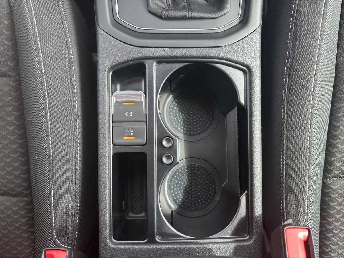 Touran Active 1.5 16V TSI DSG AHK LED NAVI