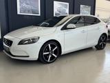 Volvo V40 T2 1.6 Bi-Xenon Navi Keyless Tempomat SHZ - Volvo V40: 1.6