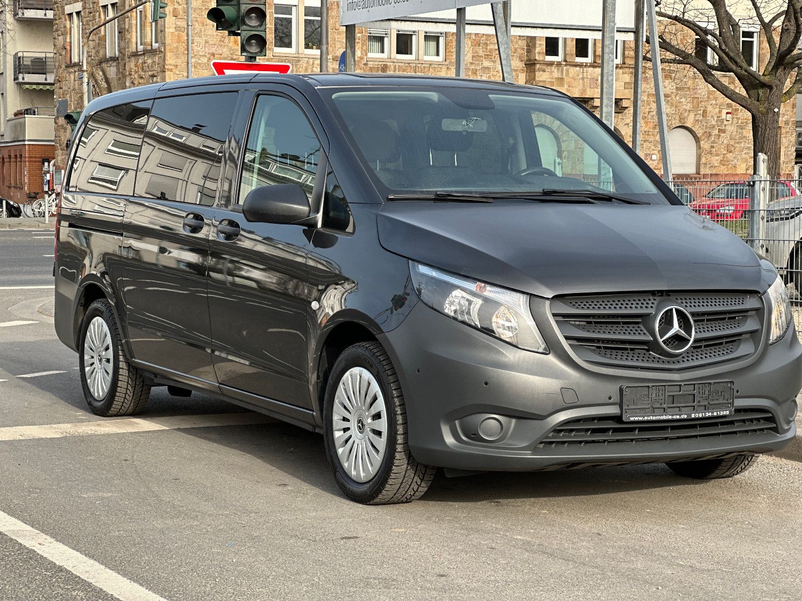 Fahrzeugabbildung Mercedes-Benz VITO TOURER 116 CDI PRO LANG*9 SITZER+KAMERA*