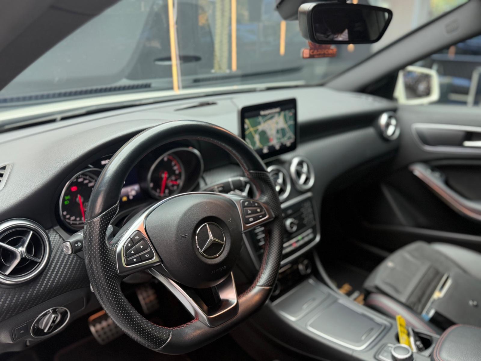 Mercedes-Benz A 180 BlueEfficiency/AMG-Line/Cam/LED