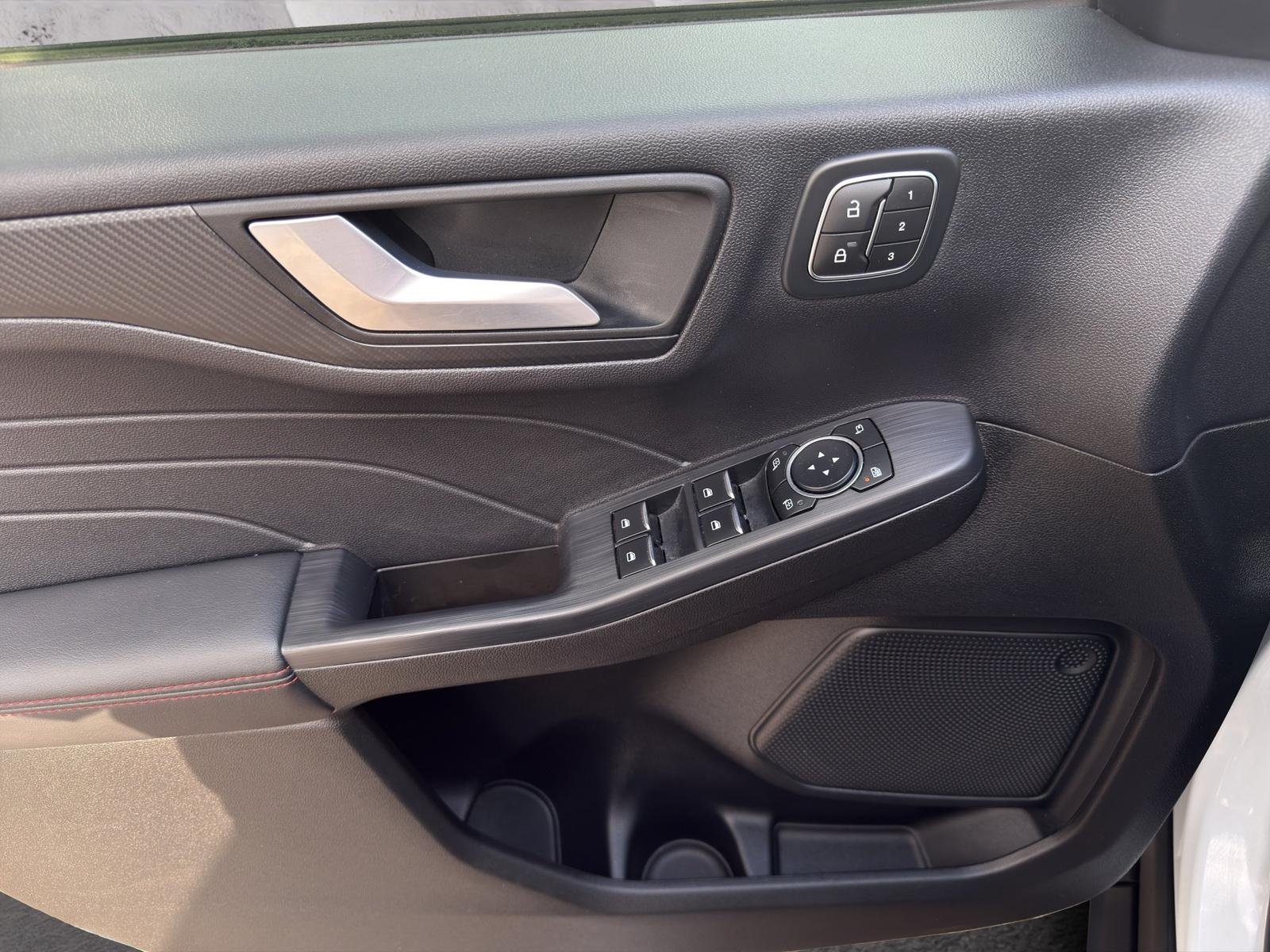 Ford Kuga ST-Line X Aut.*360GRAD*LED-MATRIX*NAVI*GRA*, миниатюра 17