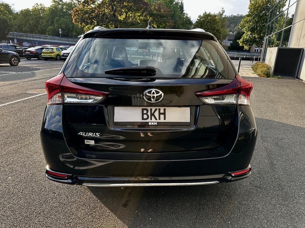 Toyota Auris Touring Sports