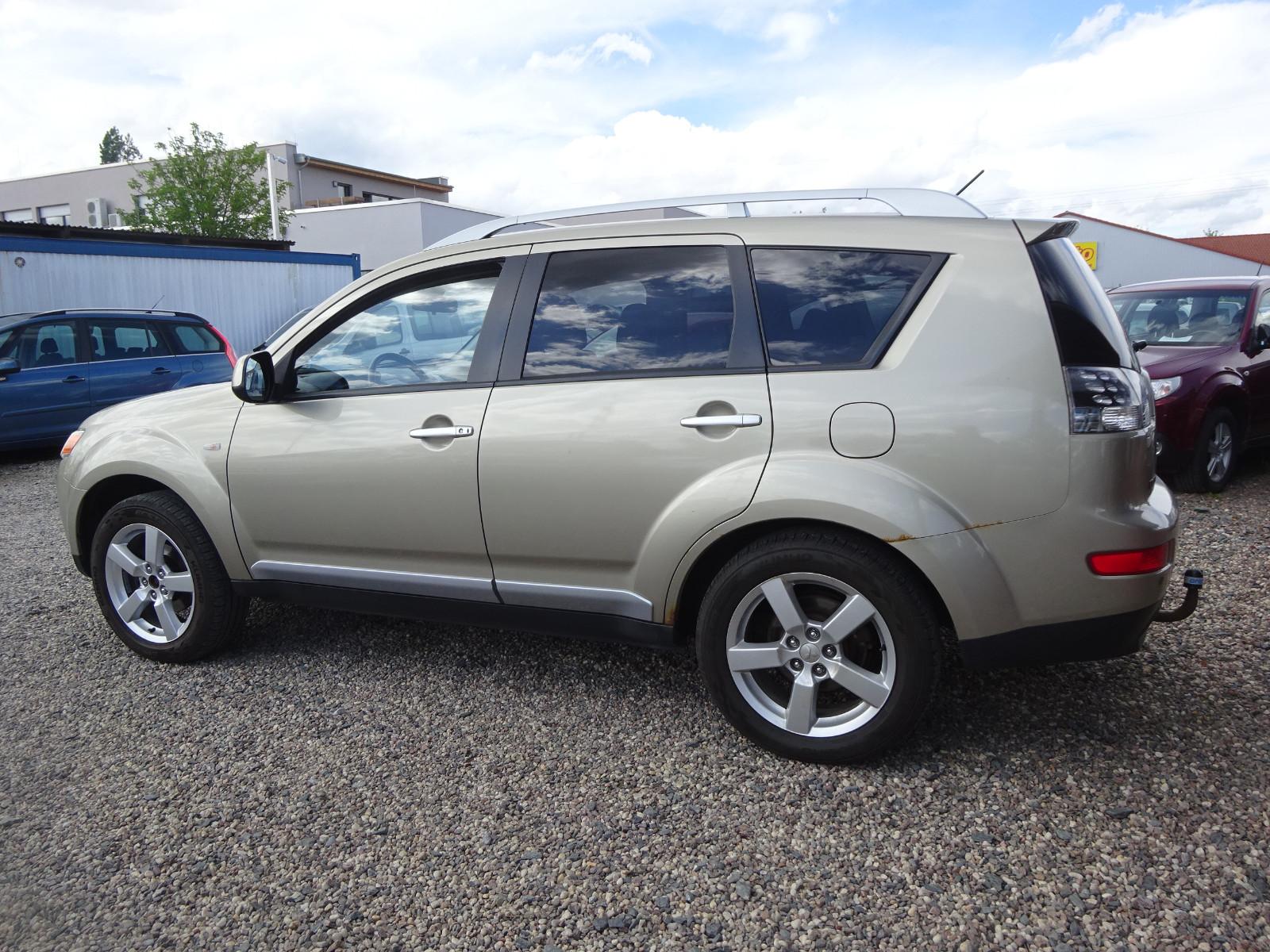 Mitsubishi Outlander 2.2 DI-D Intense 4WD TC-SST