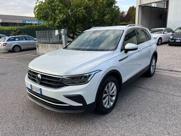 Volkswagen Tiguan - 9